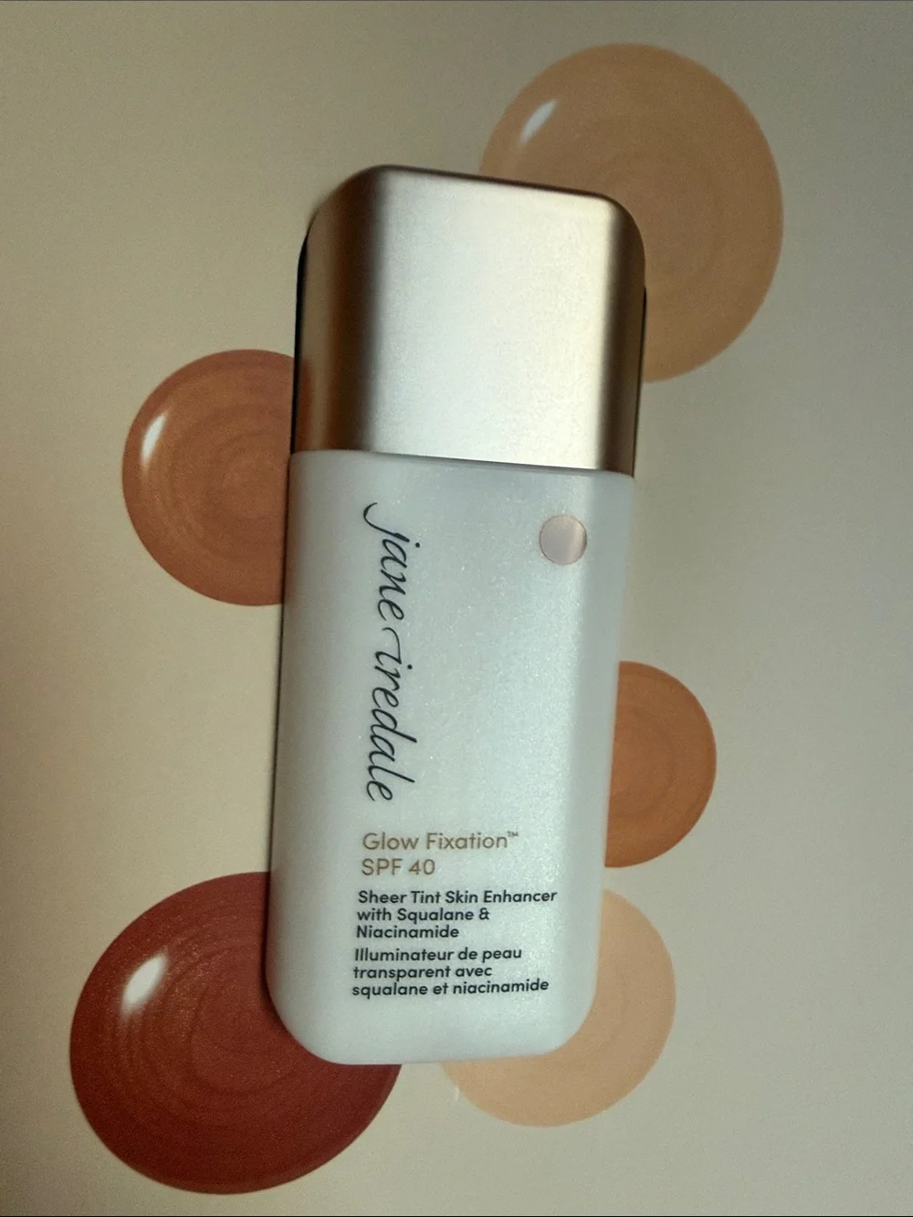 Jane Iredale Glow Fixation SPF 40 Sheer Tint Skin Enhancer Shade light Medium